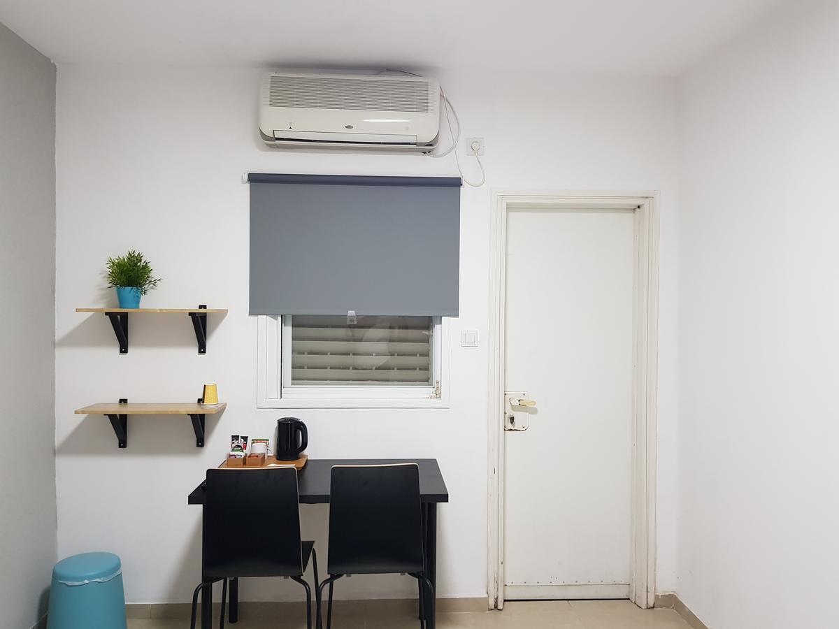Guest House The Erez Or Yehuda Exterior foto