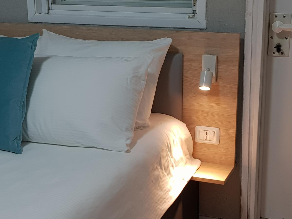 Guest House The Erez Or Yehuda Exterior foto